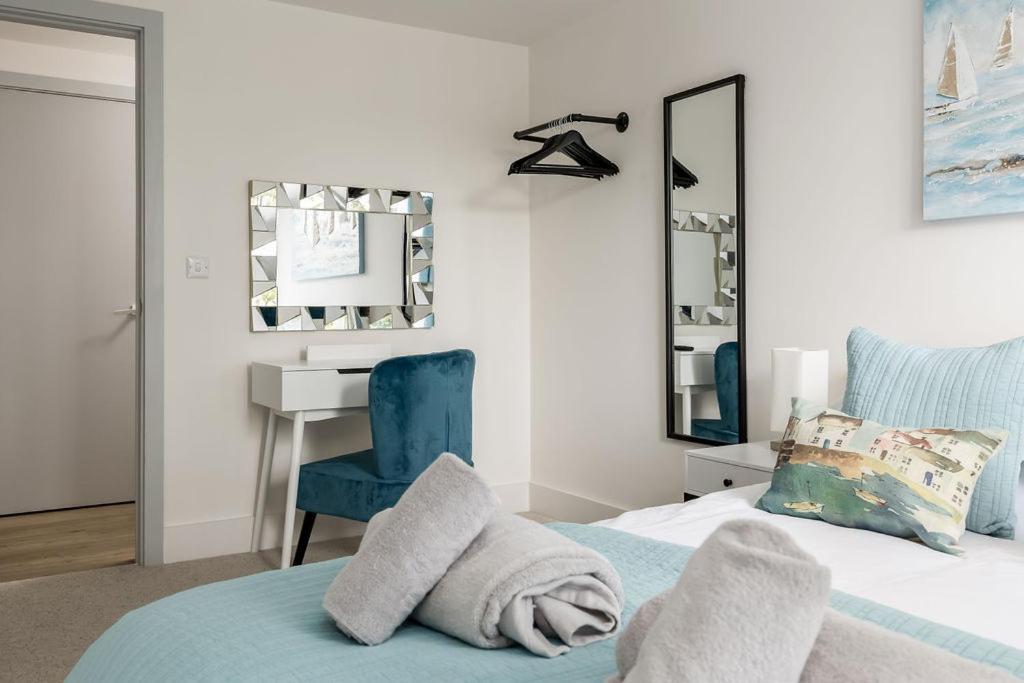 Stylish Town Centre Apartment, W Parking, Nr Beach Борнмут Экстерьер фото